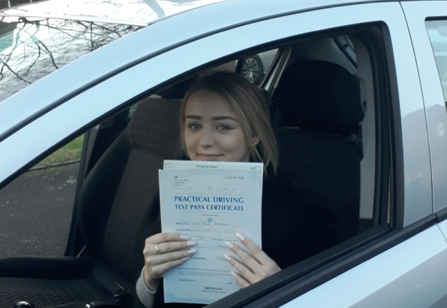 Driving Lesson Test Pass in Maidstone – Lucy Heasman