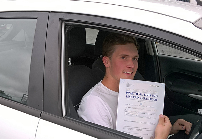 Driving Lesson Test Pass in Sheerness - Elliott Easom