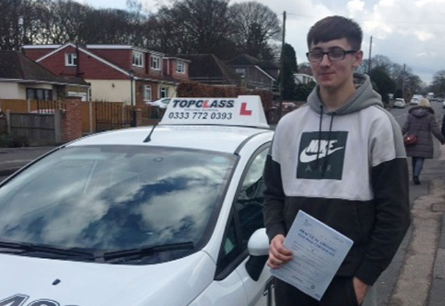 Driving Lesson Test Pass in Gillingham – Mathew Soanes